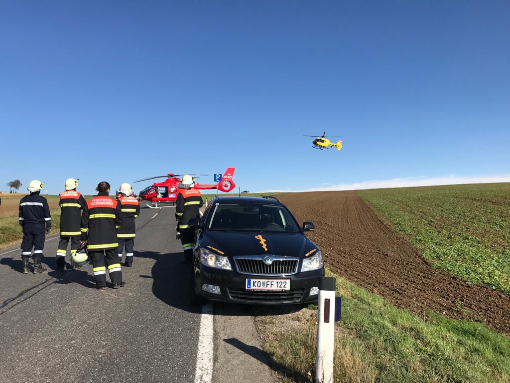Das Unfallauto lag im Graben
