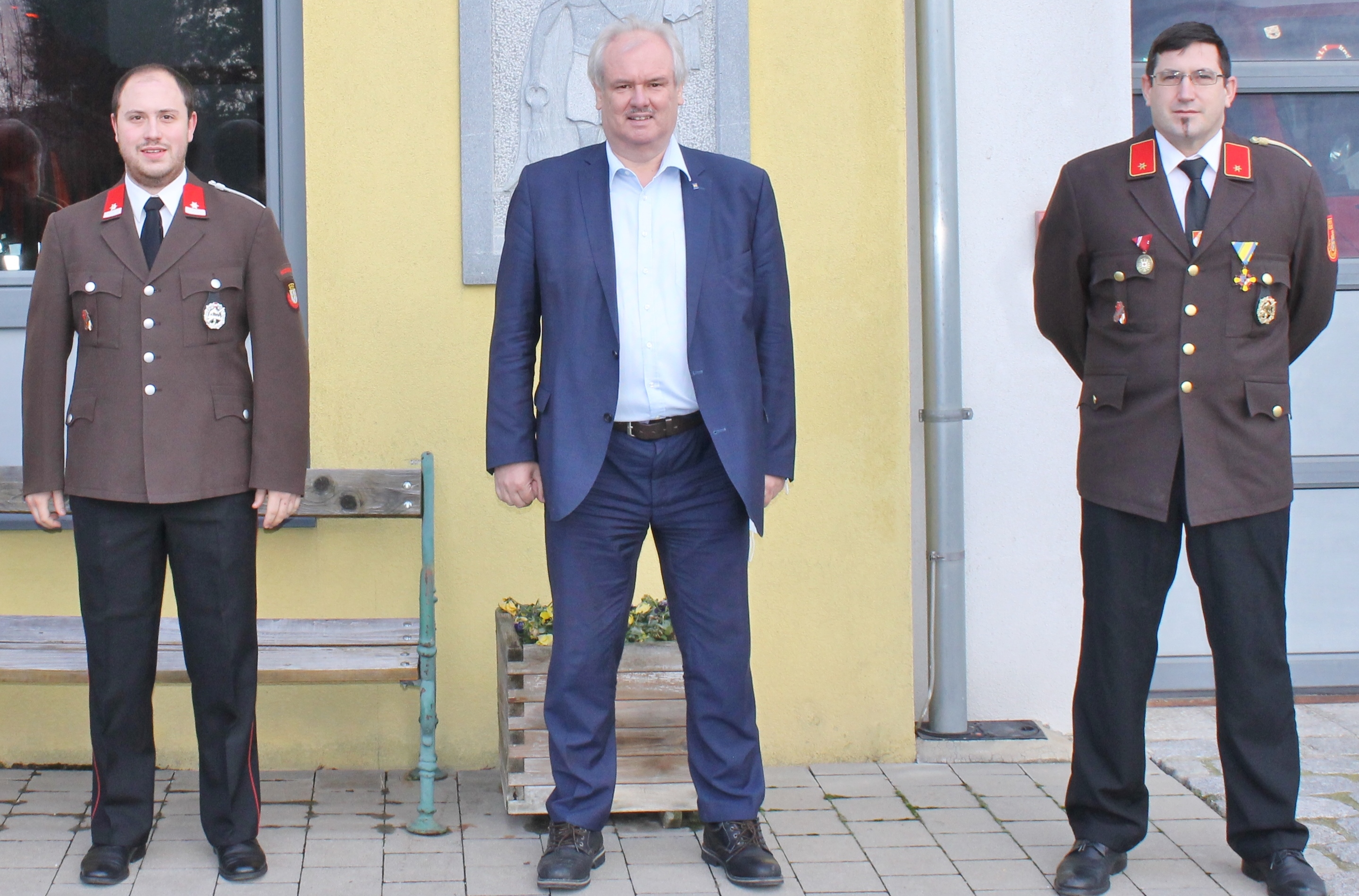 Das neue Kommando mit dem Bürgermeister